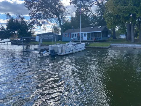 35769 Cedar Island Fox Lake IL 60020