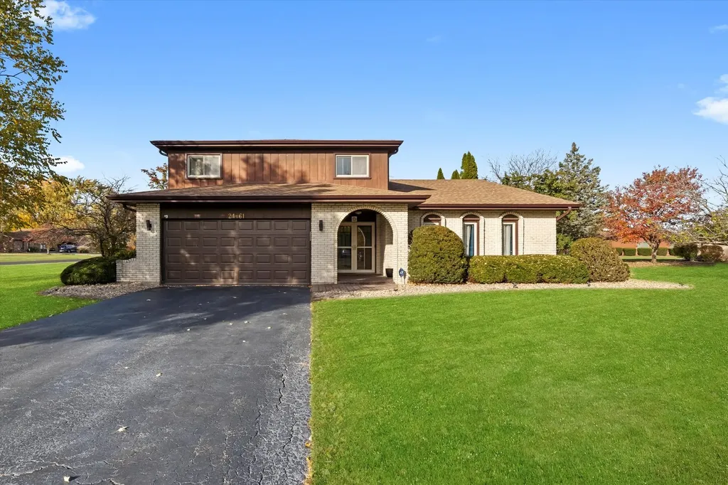 24661 South Wildwood Trail Crete IL 60417