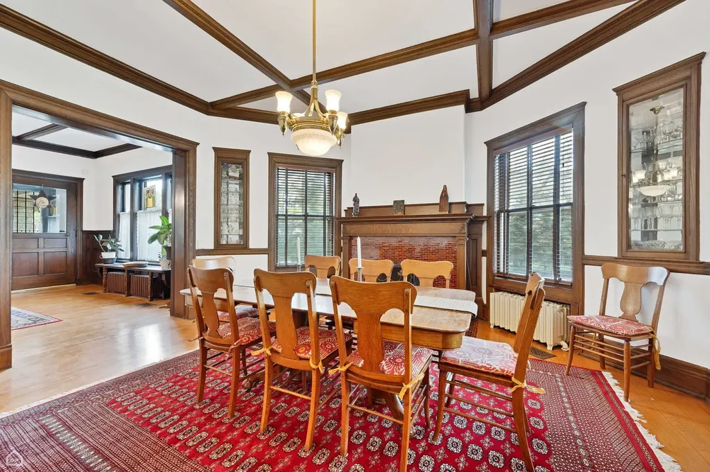 4801 South Kimbark Avenue Chicago IL 60615