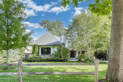 579 Greenwood Road Northbrook IL 60062