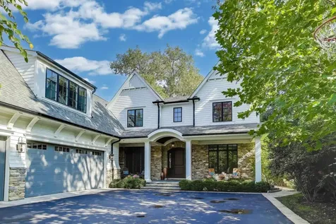 579 Greenwood Road Northbrook IL 60062