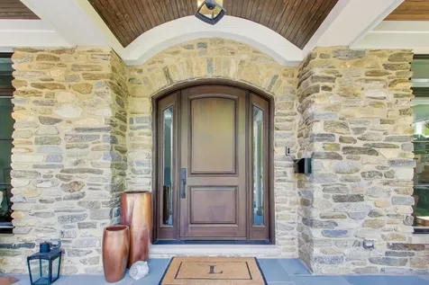 579 Greenwood Road Northbrook IL 60062