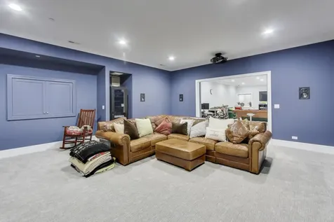 579 Greenwood Road Northbrook IL 60062
