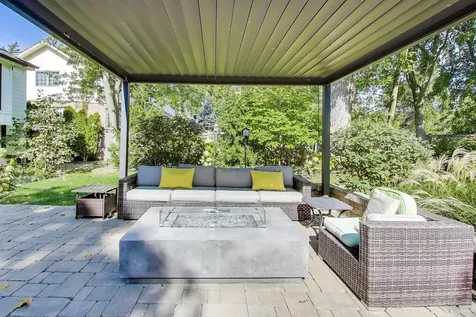 579 Greenwood Road Northbrook IL 60062