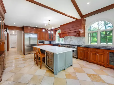 1009 Kings Lane Glenview IL 60025