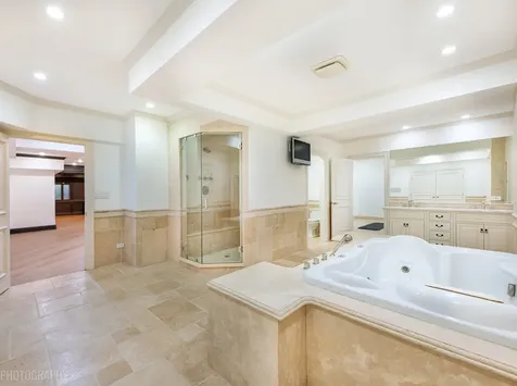 1009 Kings Lane Glenview IL 60025