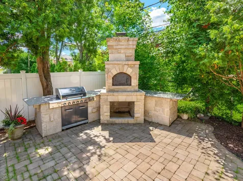 1009 Kings Lane Glenview IL 60025