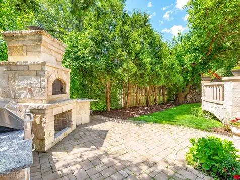 1009 Kings Lane Glenview IL 60025