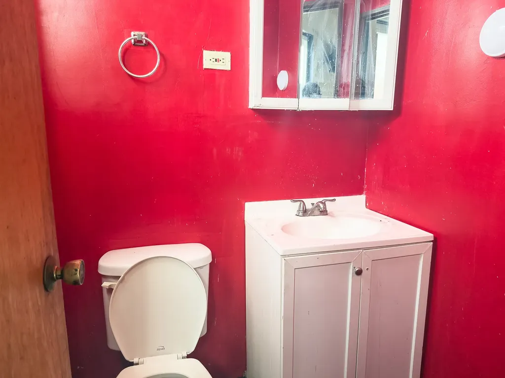 7331 South Carpenter Street Chicago IL 60621