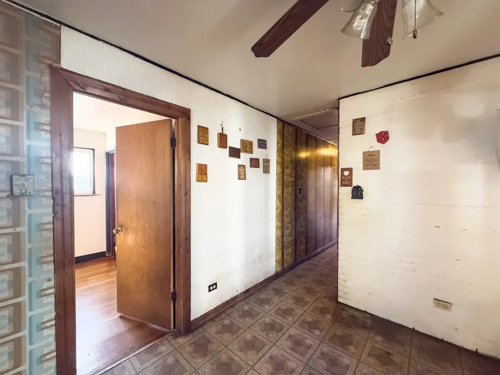 7331 South Carpenter Street Chicago IL 60621