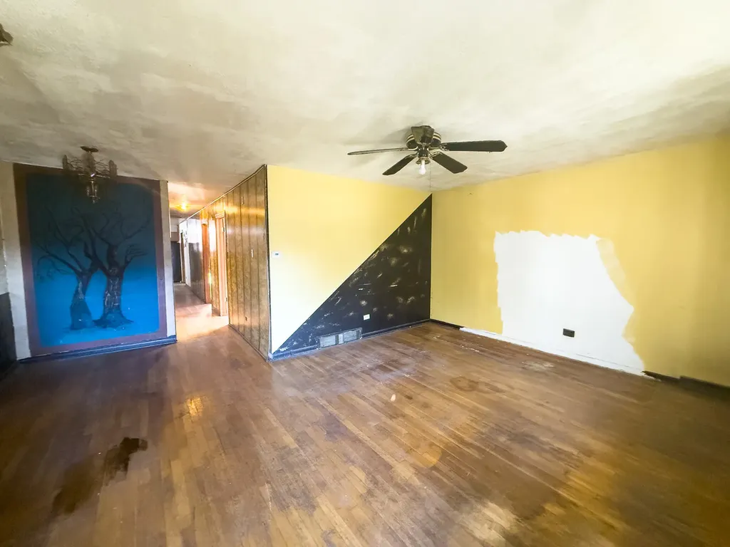 7331 South Carpenter Street Chicago IL 60621