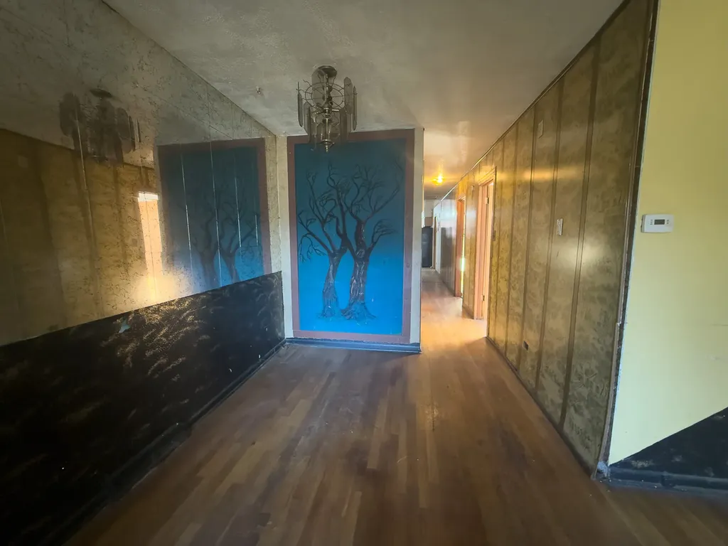 7331 South Carpenter Street Chicago IL 60621