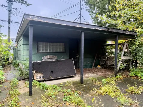 7331 South Carpenter Street Chicago IL 60621