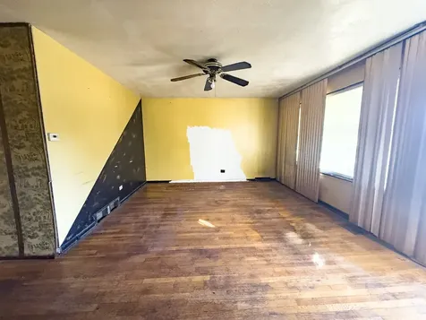 7331 South Carpenter Street Chicago IL 60621