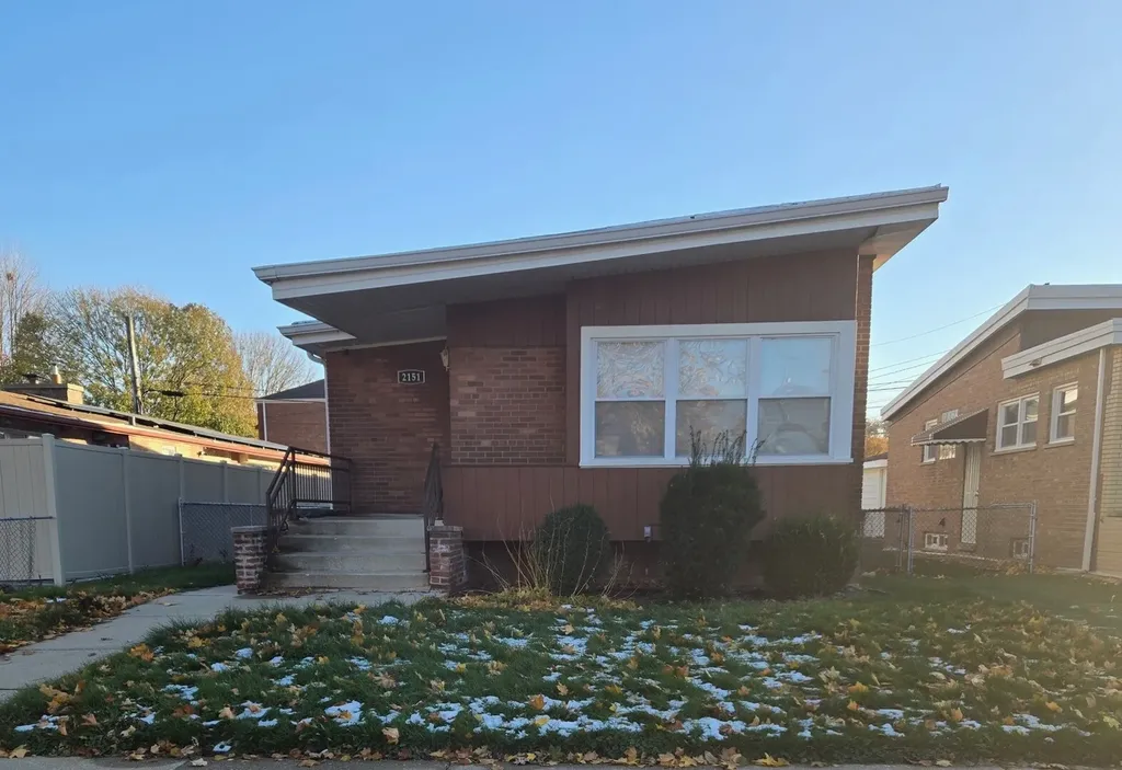 2151 East 90th Street Chicago IL 60617