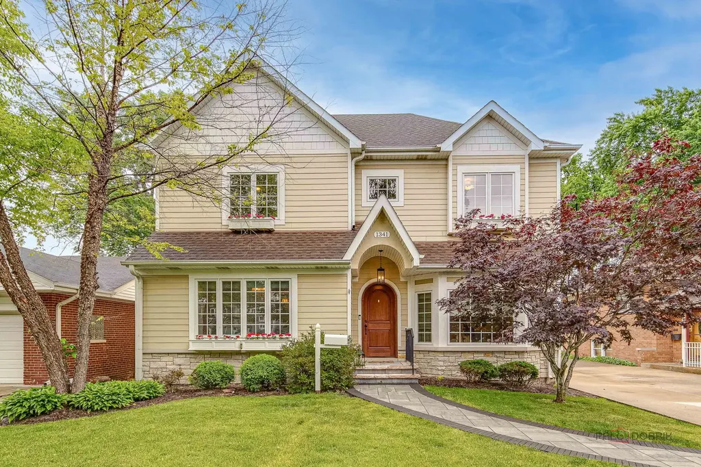 1341 Brophy Avenue Park Ridge IL 60068