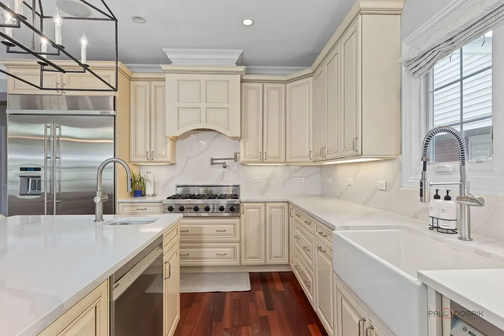 1341 Brophy Avenue Park Ridge IL 60068