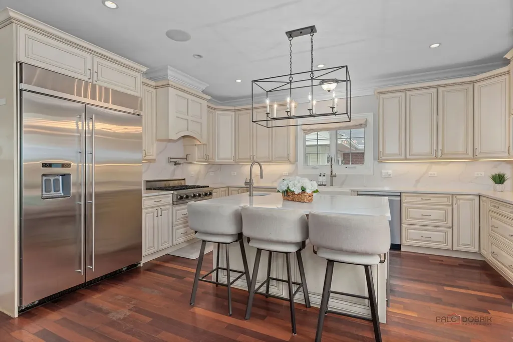 1341 Brophy Avenue Park Ridge IL 60068