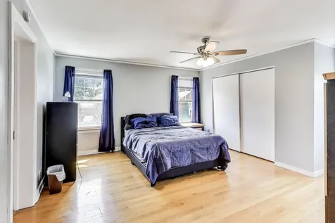 9116 South Claremont Street Chicago IL 60643