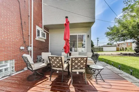 9116 South Claremont Street Chicago IL 60643