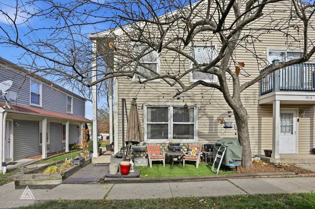 551 Sidney Avenue Glendale Heights IL 60139