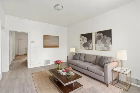 8231 South Coles Avenue Chicago IL 60617