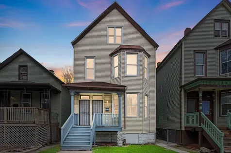 8231 South Coles Avenue Chicago IL 60617