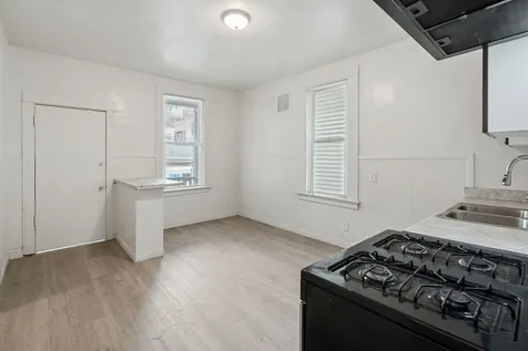 8231 South Coles Avenue Chicago IL 60617