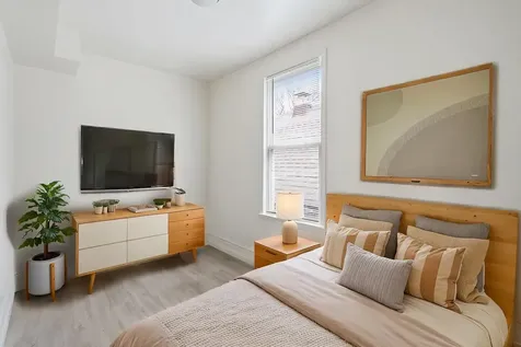 8231 South Coles Avenue Chicago IL 60617