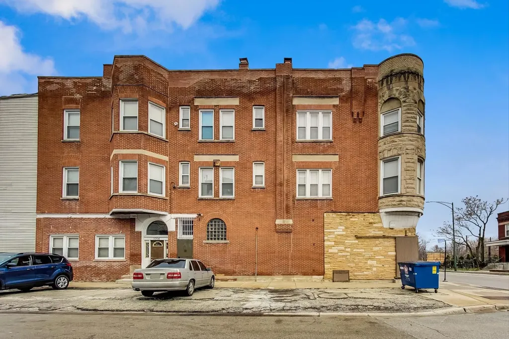 700 North Kedzie Avenue Chicago IL 60612