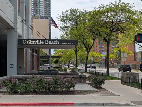 6171 North Sheridan Road Chicago IL 60660