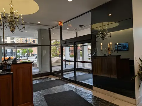 6171 North Sheridan Road Chicago IL 60660