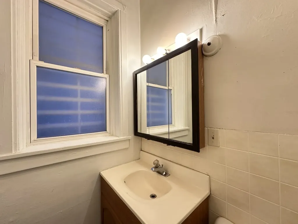 3422 North Lincoln Avenue Chicago IL 60657