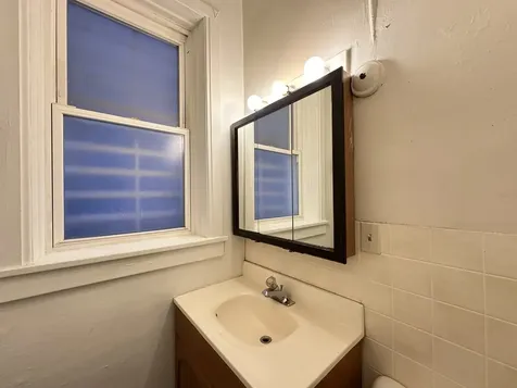 3422 North Lincoln Avenue Chicago IL 60657
