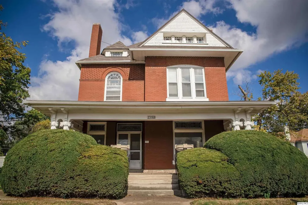 1535 Broadway Quincy IL 62301
