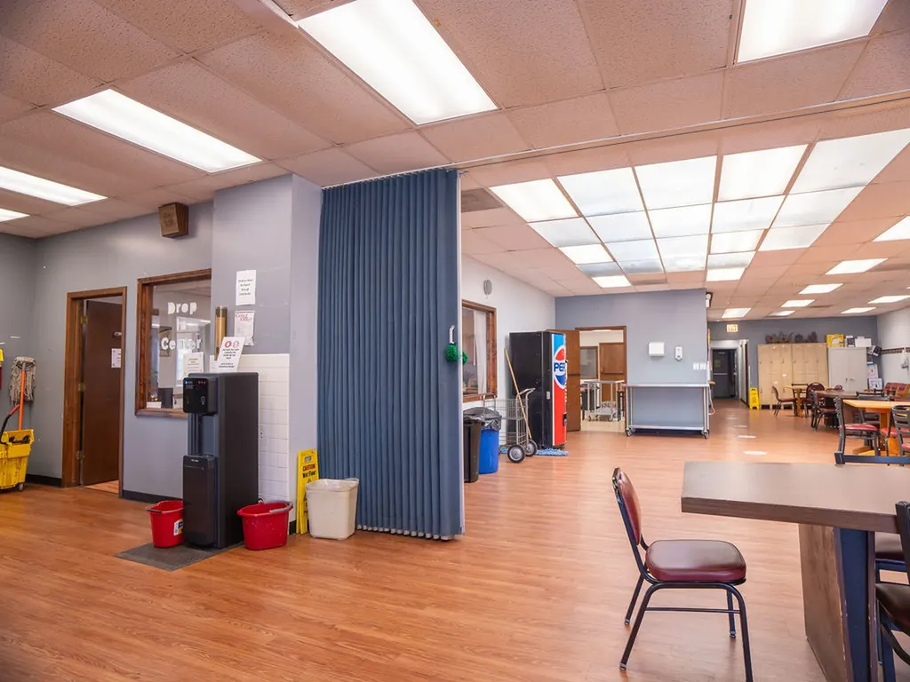 5710 North Broadway Street Chicago IL 60660