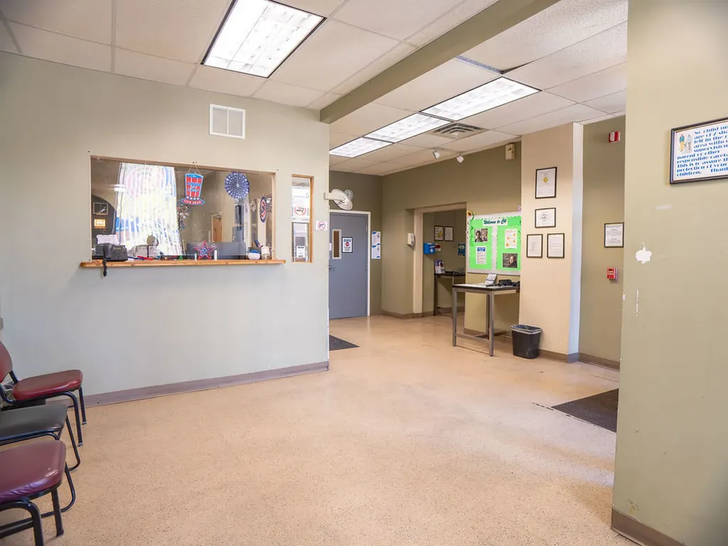 5710 North Broadway Street Chicago IL 60660