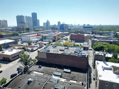 5710 North Broadway Street Chicago IL 60660