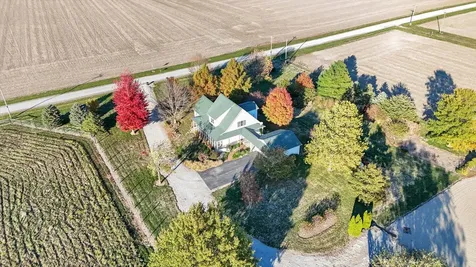 561 County Road 700 N Sadorus IL 61872