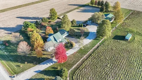 561 County Road 700 N Sadorus IL 61872