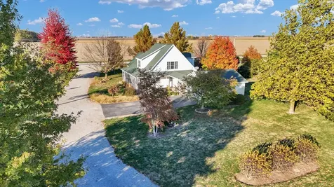561 County Road 700 N Sadorus IL 61872