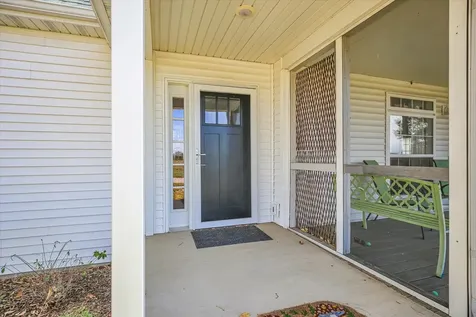 561 County Road 700 N Sadorus IL 61872