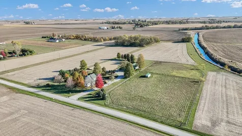 561 County Road 700 N Sadorus IL 61872