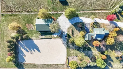 561 County Road 700 N Sadorus IL 61872