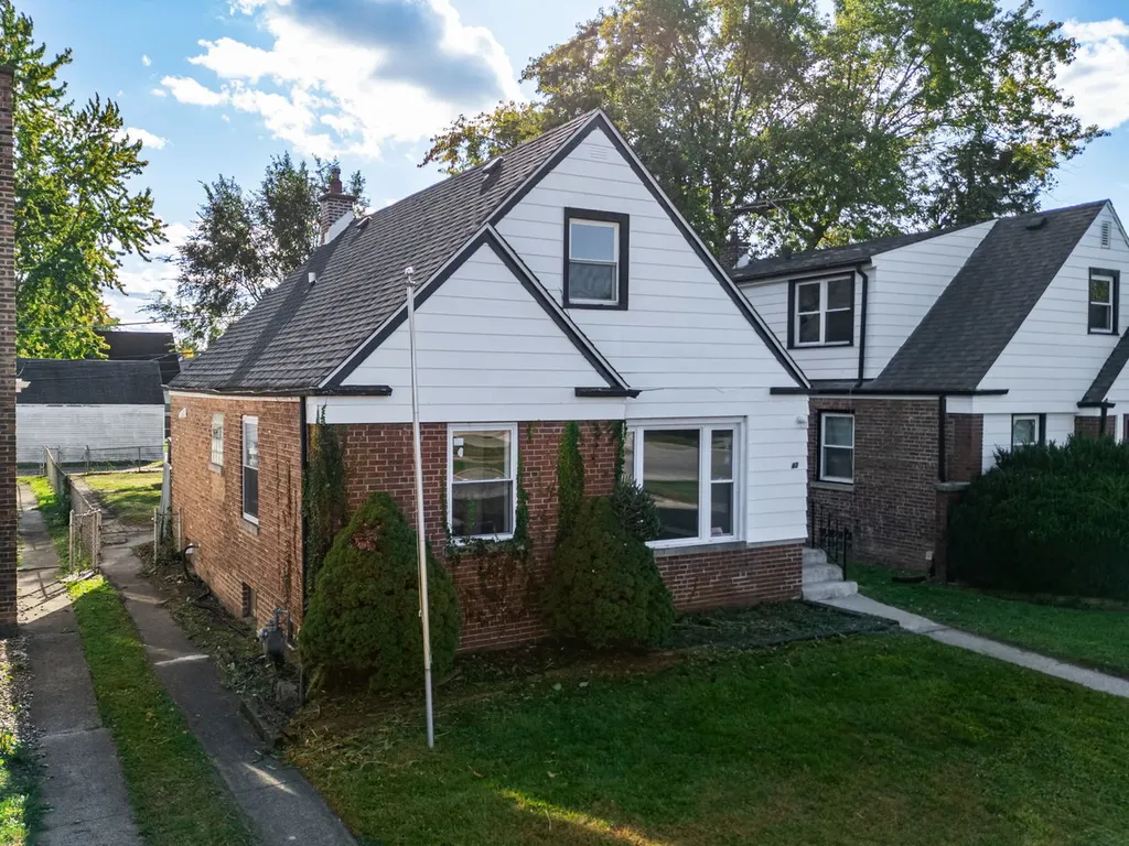 43 163RD Street Calumet City IL 60409