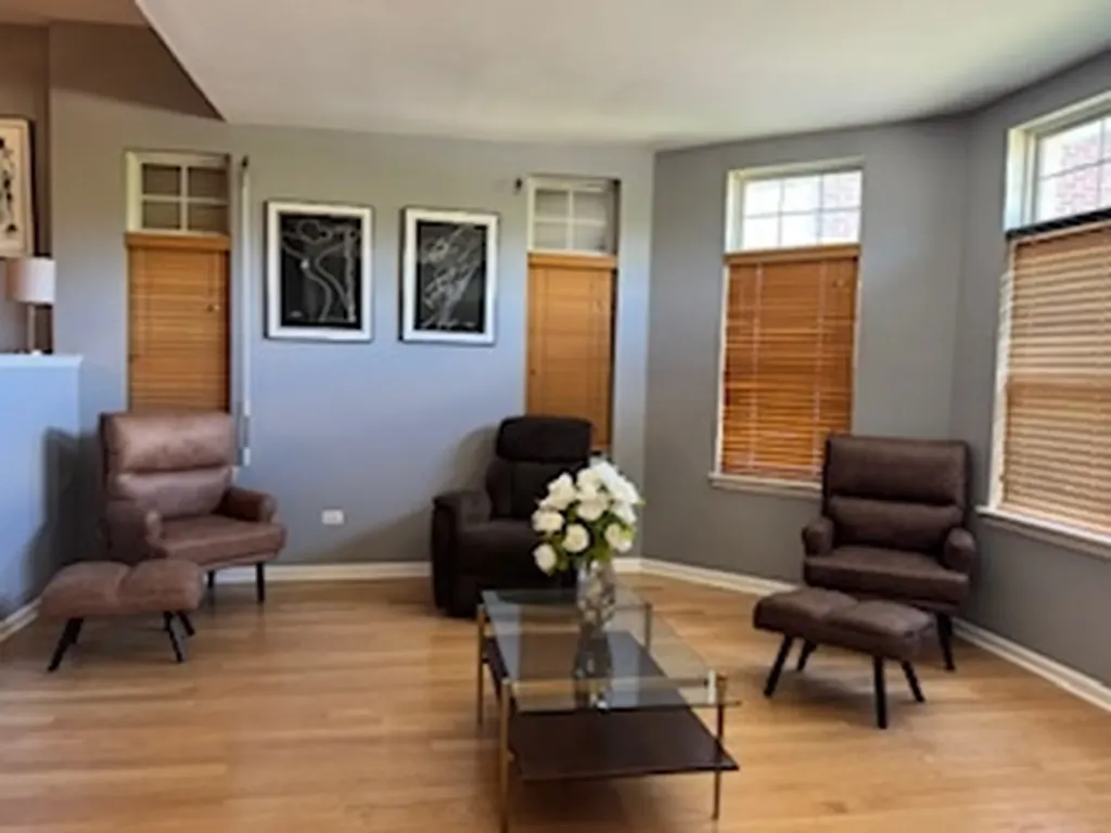 53 East 90th Street Chicago IL 60619