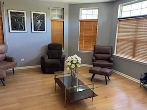 53 East 90th Street Chicago IL 60619