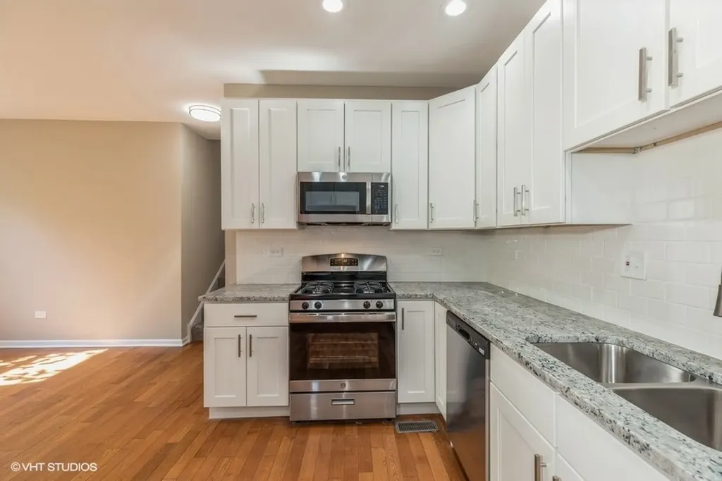 1431 West 108th Street Chicago IL 60643