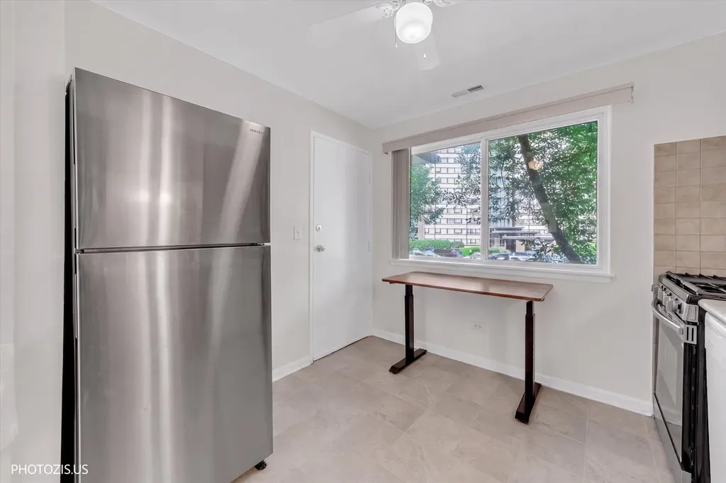 8559 West Rascher Avenue Chicago IL 60656