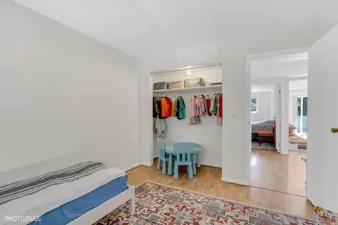 8559 West Rascher Avenue Chicago IL 60656